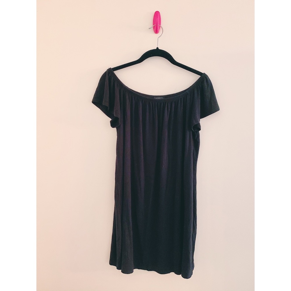✨ Forever 21 Off-Shoulder Black Trapeze Dress ✨